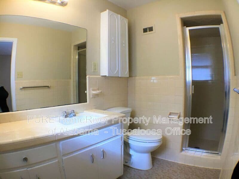 Tuscaloosa House: 151 Lenora Drive