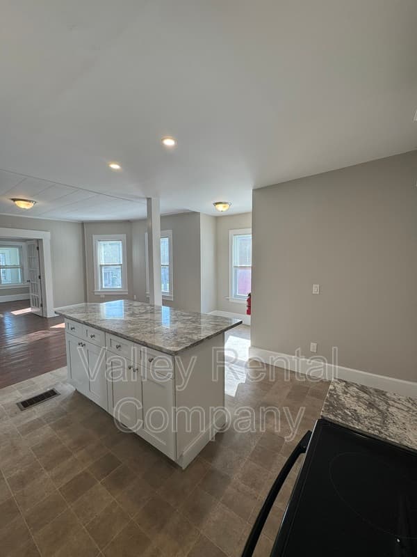 Northampton Condo: 20 Orchard Street - 2