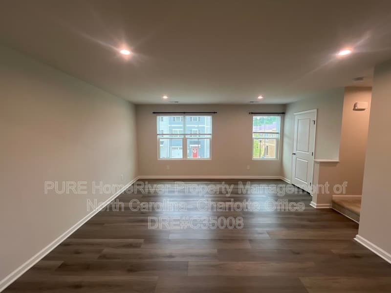 Charlotte House: 2019 Langer St