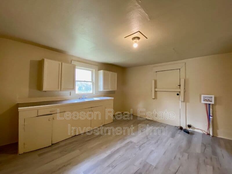Shreveport House: 3106 Boone St