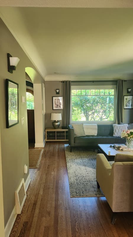 Seattle House: 1210 25th Ave E