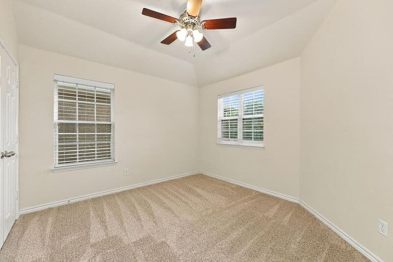 The Colony House: 5972 Clearwater Dr