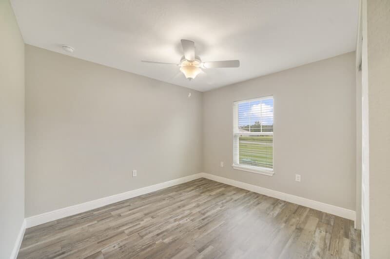 Ocala House: 312 Locust Pass