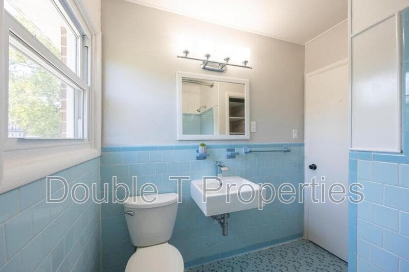 Baltimore Townhome: 2400 W Garrison Ave