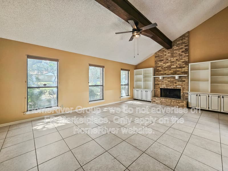 San Antonio House: 8823 Wellesley Manor Dr