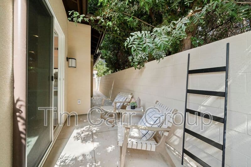Costa Mesa Condo: 376 Hamilton Street
