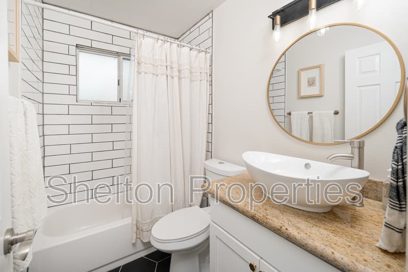 Phoenix House: 1731 W Highland Ave