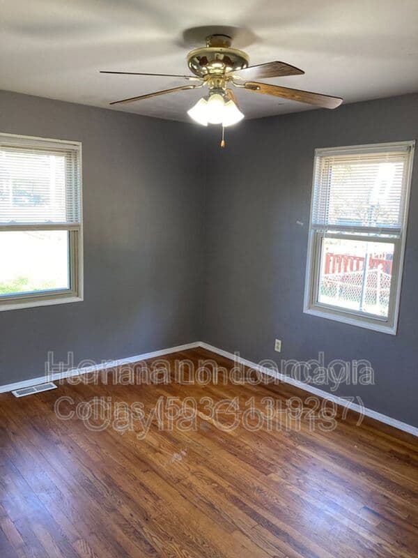 Florissant House: 2465 Hawthorne Manor Drive