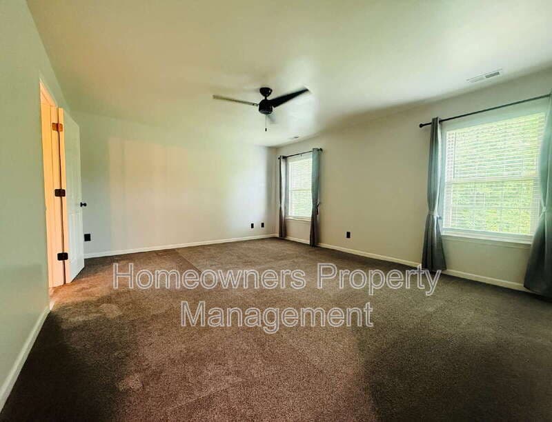 Spring Lake House: 69 River Oak St.