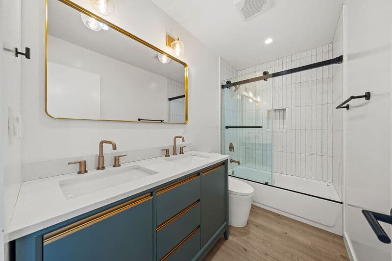 San Diego Condo: 2664 L Street