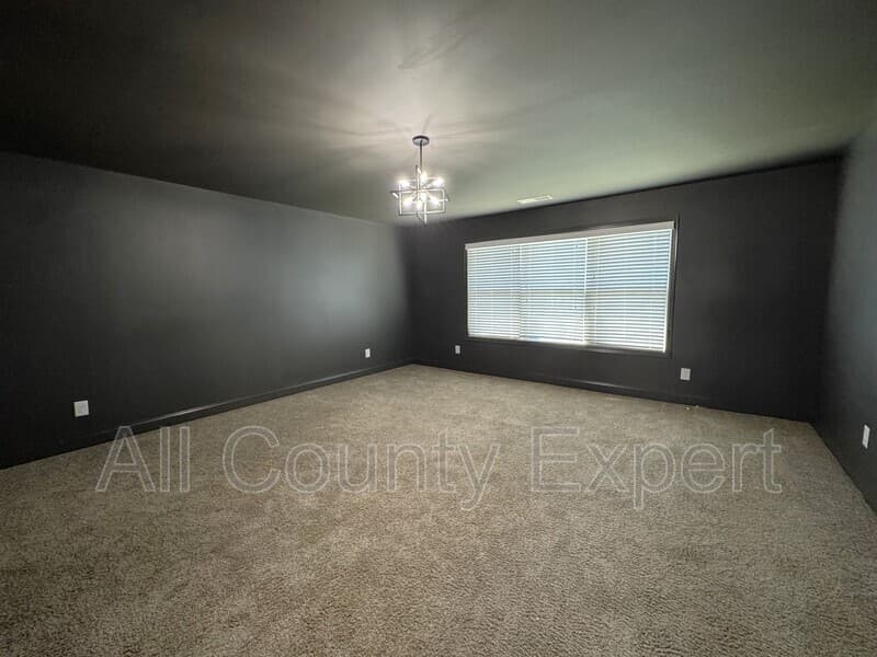 Cumming House: 4215 Hopewell Manor Drive