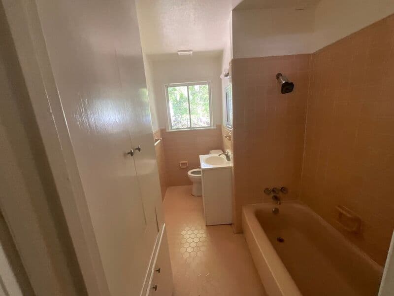 Jackson House: 3612 Sykes Park Drive