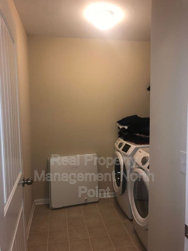 Alpharetta Townhome: 1175 Hampton Oaks Drive