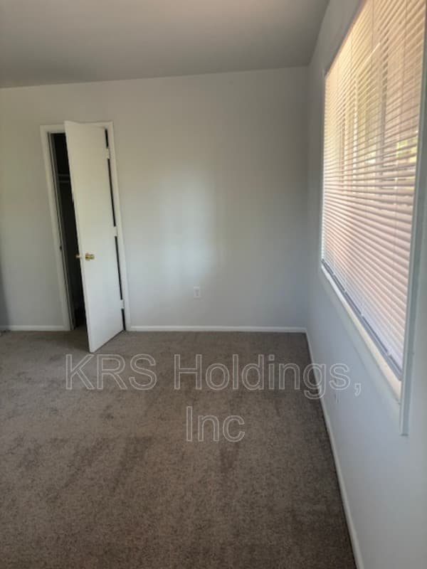 Richmond Condo: 5606 Crenshaw