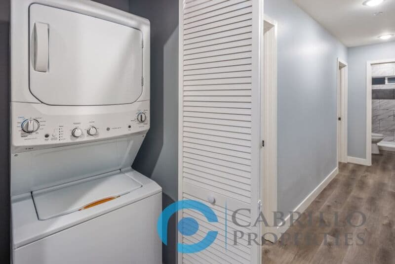 San Diego Condo: 3077 Martin Ave