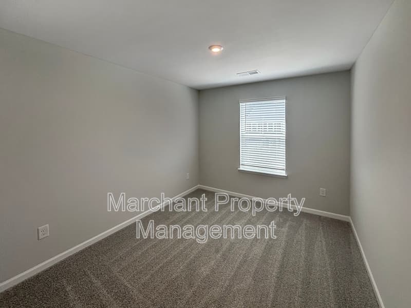 Greer Townhome: 154 Randwick Lane