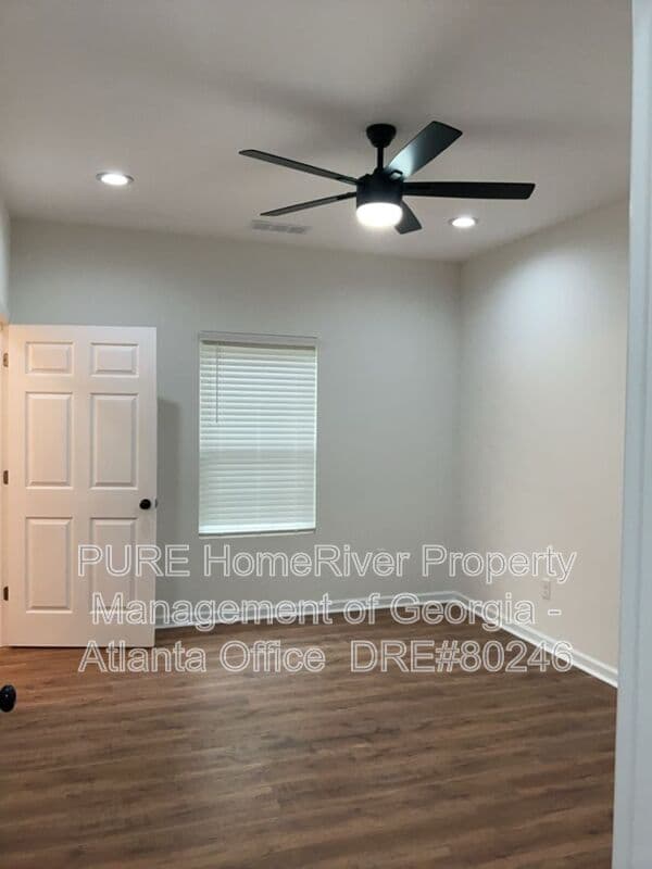 Dallas House: 735 Old Villa Rica Rd
