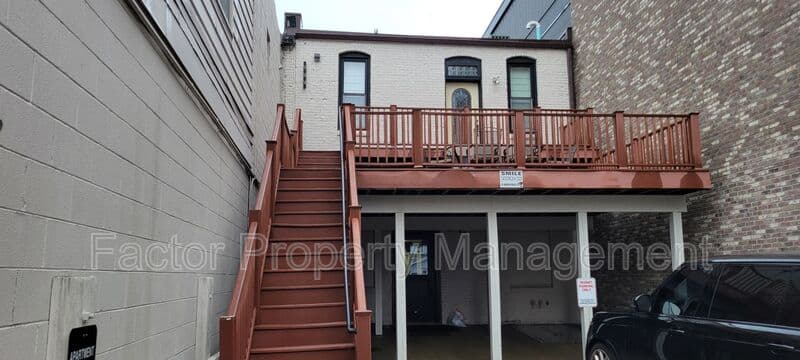 North Mankato Condo: 237 1/2 Belgrade Ave