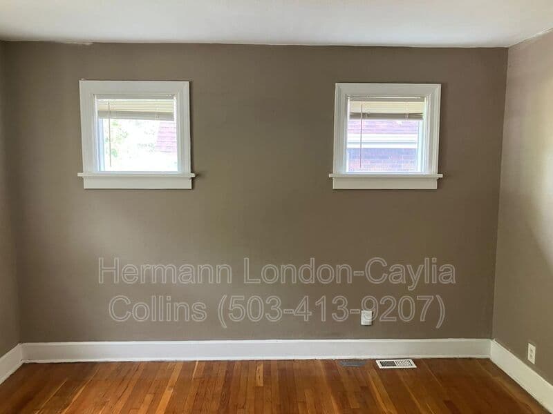 Saint Louis House: 4618 June Avenue