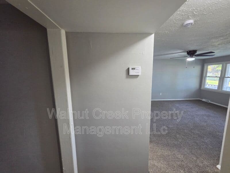 Elyria Condo: 41547 Elmwood St