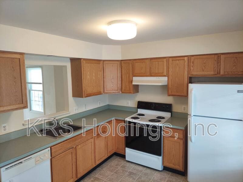 Harrisonburg Townhome: 1143 Commercial Ct