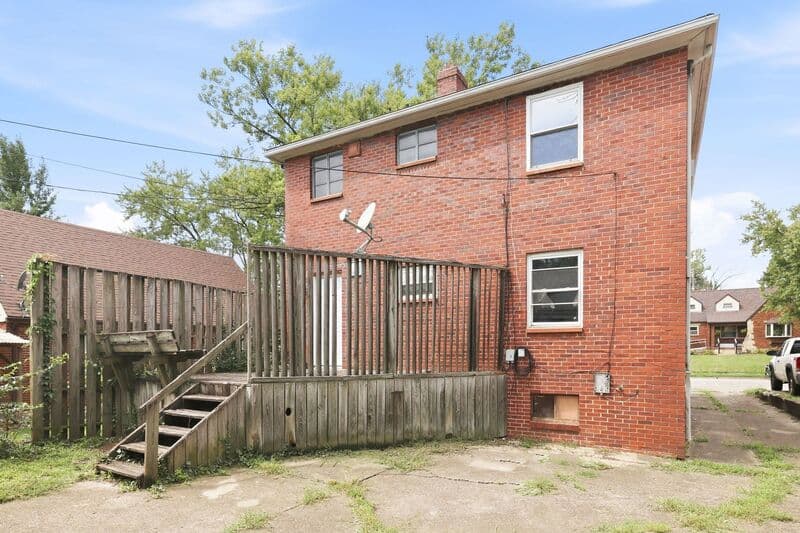 Dayton House: 960 Sherwood Dr