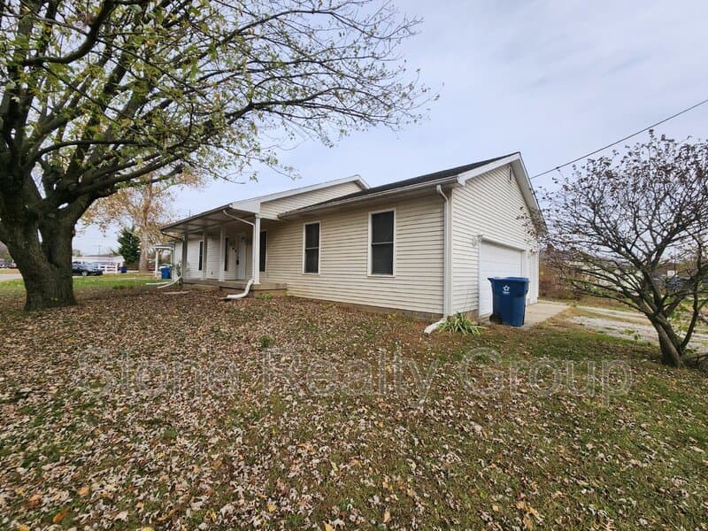 Terre Haute House: 3026 S 8th Street