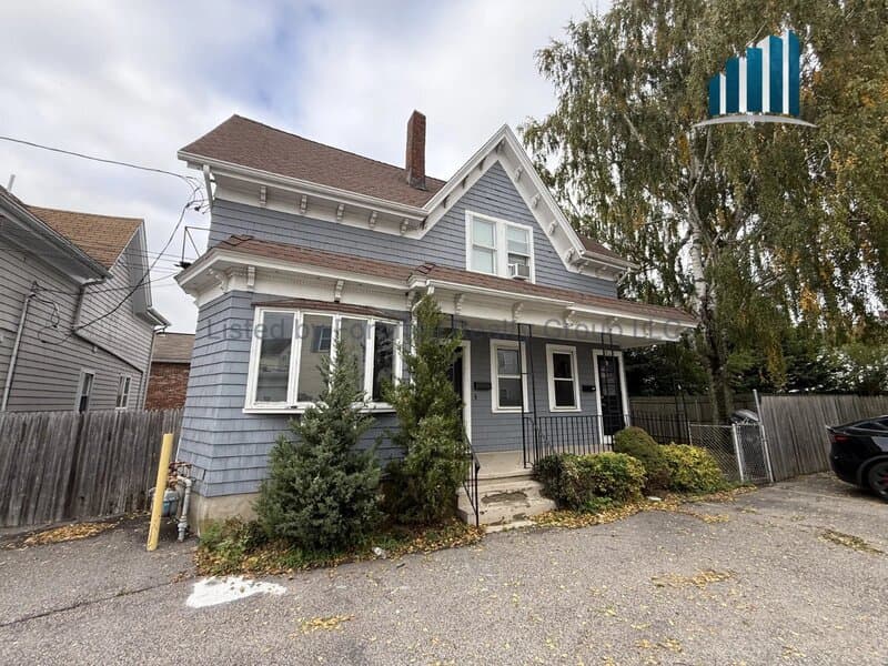 Fall River Condo: 200 County St