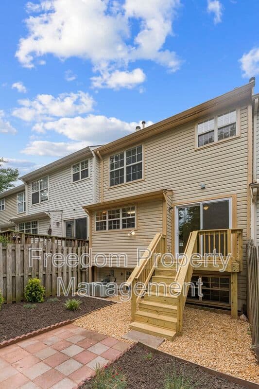 Manassas Townhome: 8644 Sanderling Dr
