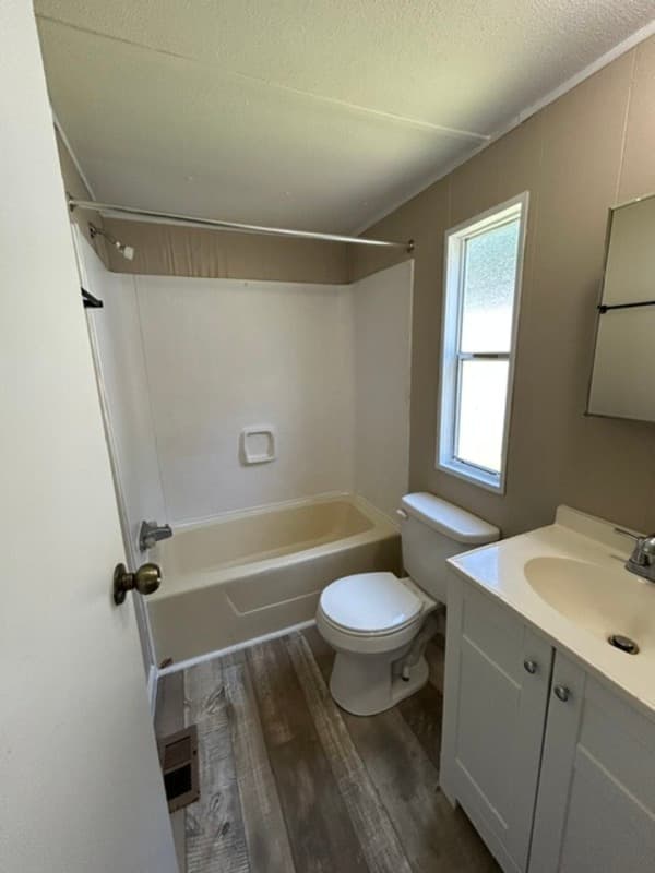 Barnwell House: 12002 Hwy 64