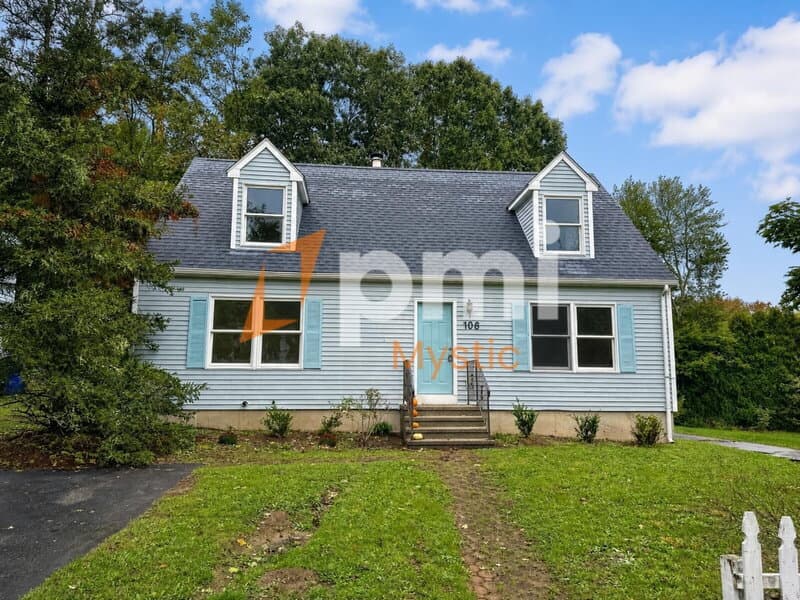 Mystic House: 106 Deerfield Ridge Dr