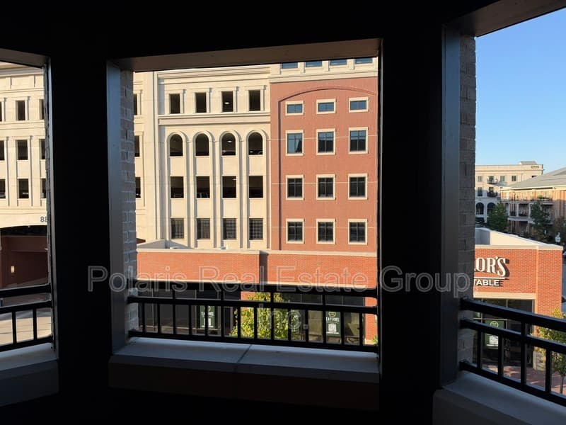 Carmel Condo: 925 Veterans Way