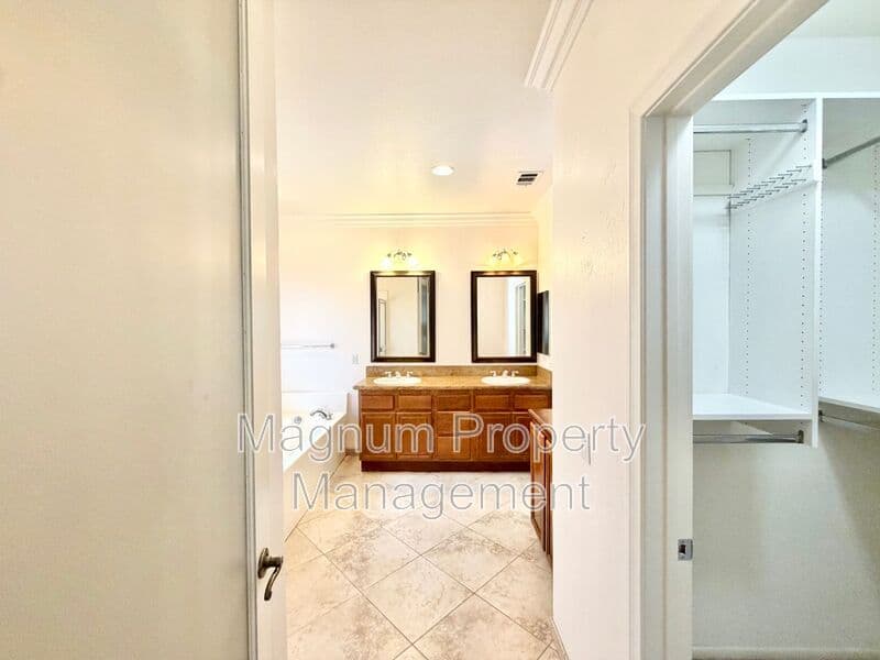 Winchester House: 35186 Orchid Dr