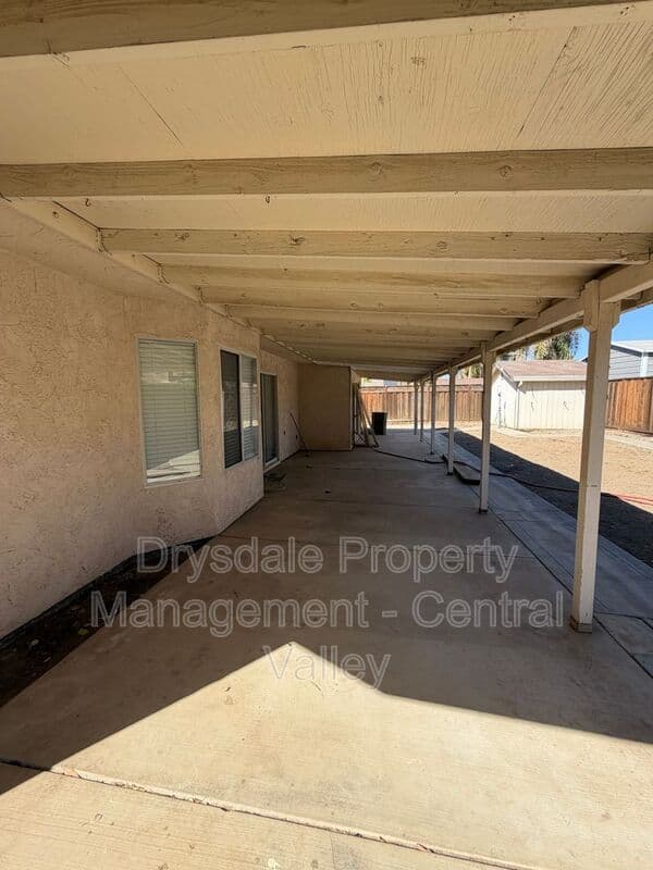 Los Banos House: 1648 Alberta St.