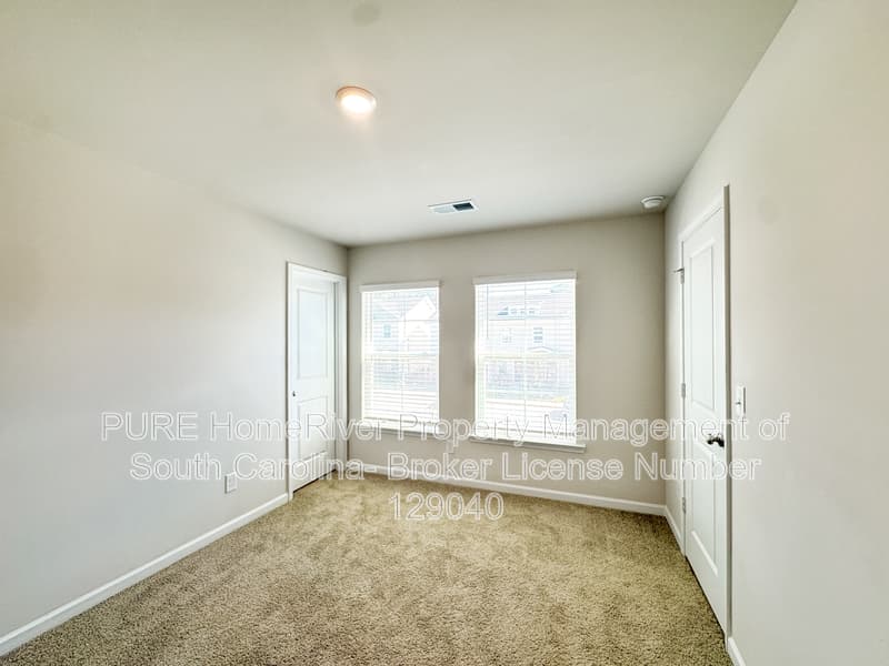 Columbia House: 1016 Tundra Teal Ln