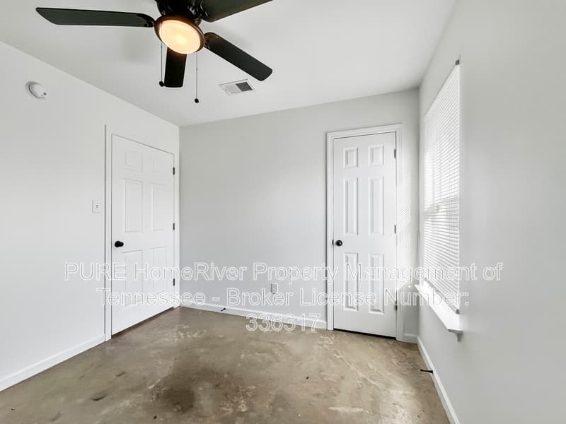 Memphis House: 2975 Lake Park Rd