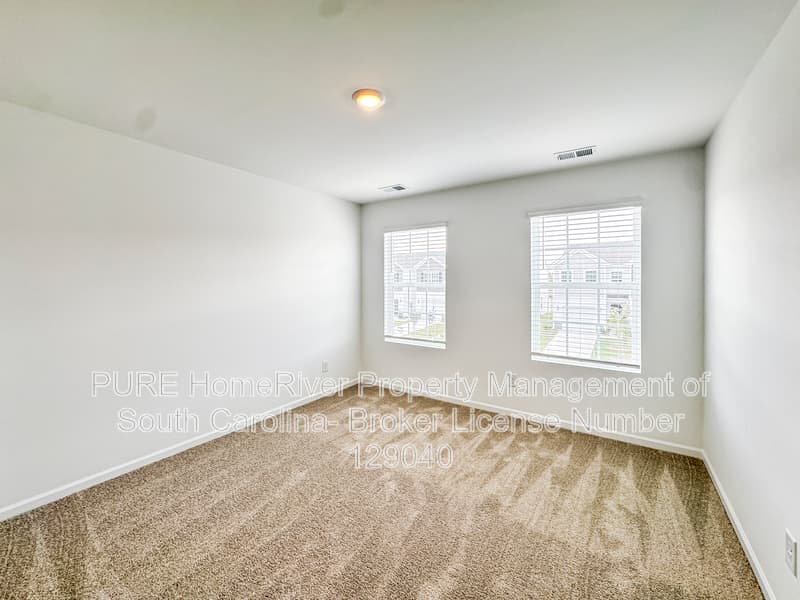 Gilbert Townhome: 314 Livesey Ln