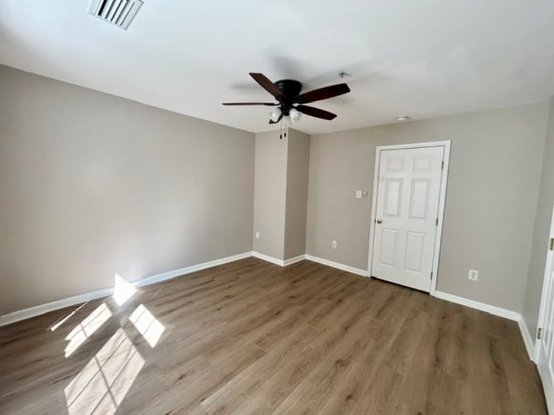 Laurel Condo: 9322 Katie Lane