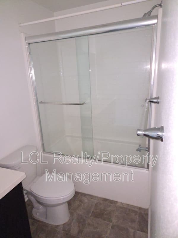 Lake Elsinore Condo: 32855 Crown Point Ln