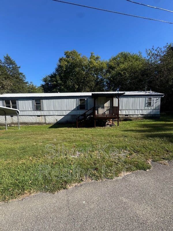 Riceville House: 673 County Road 135