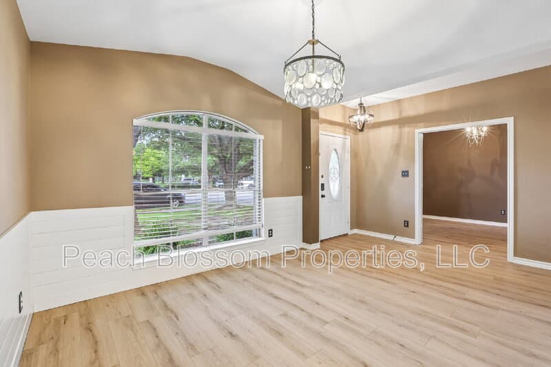 Round Rock House: 2656 Bradley Lane