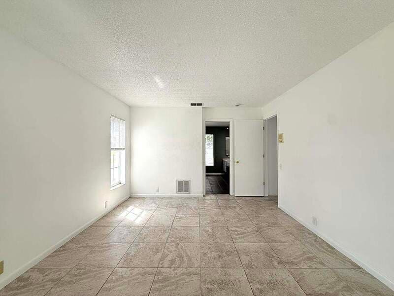 Hudson House: 13636 Dunwoody Court