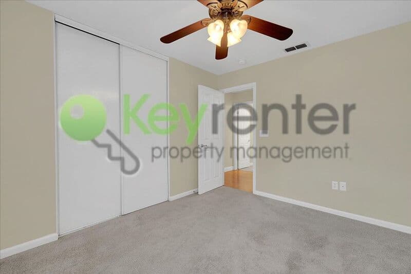 Rocklin House: 1936 Hillock Court