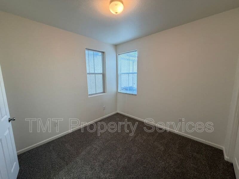 Rancho Cordova House: 11009 International Drive