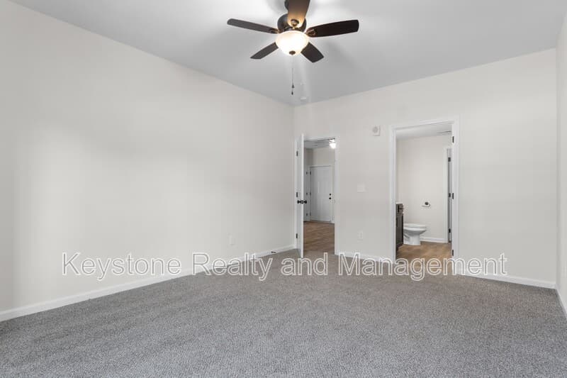 Clarksville Condo: 229 E. Johnson Circle