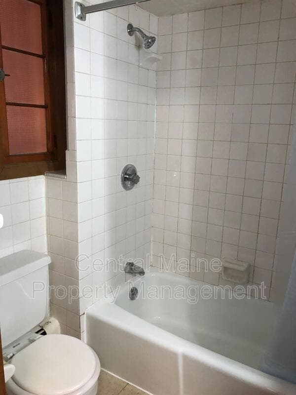 Lewiston Condo: 18 Horton St. #3B