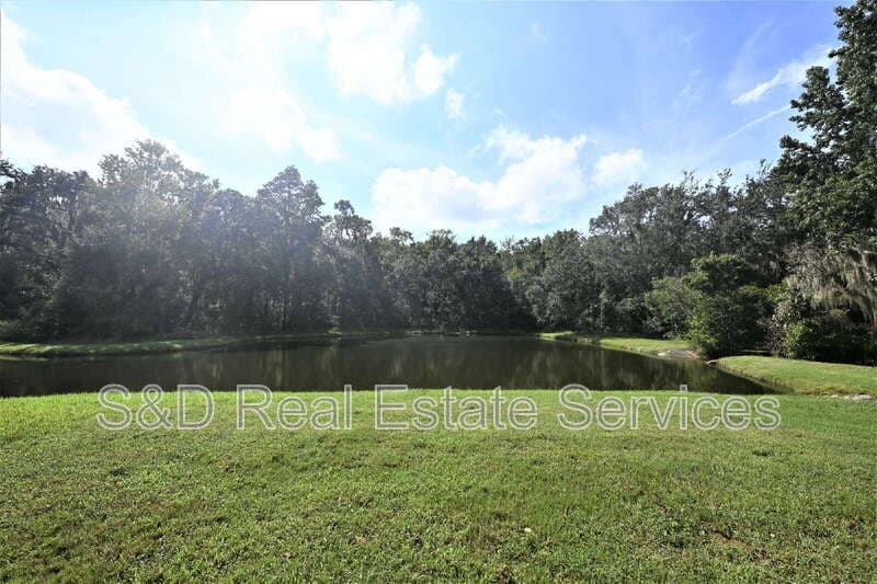 Lakeland House: 1774 Birchwood Loop