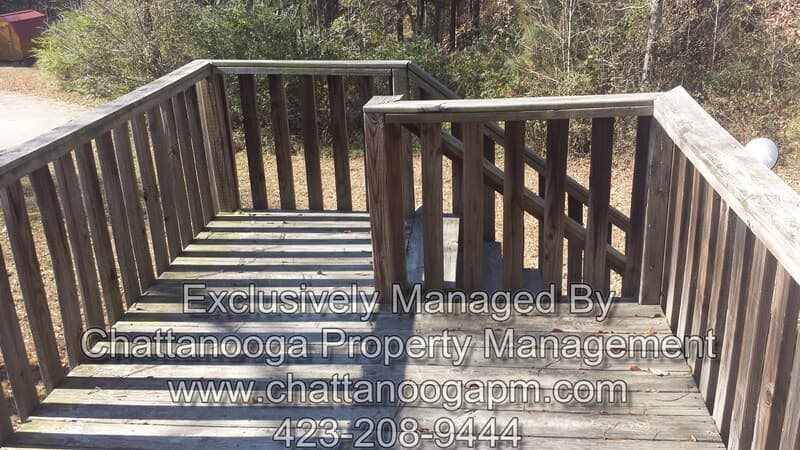 La Fayette Condo: 202B S Flora St