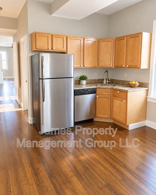Chicago Condo: 3900 Christiana Ave Unit 2