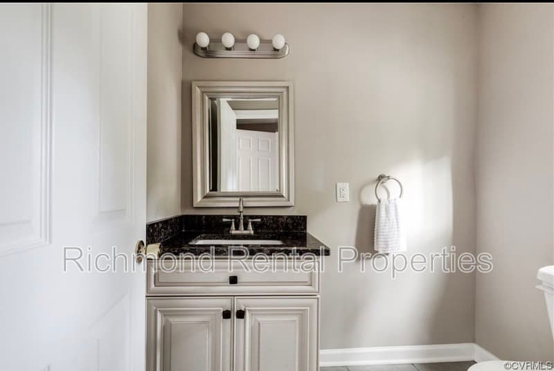Richmond House: 3117 2nd Avenue